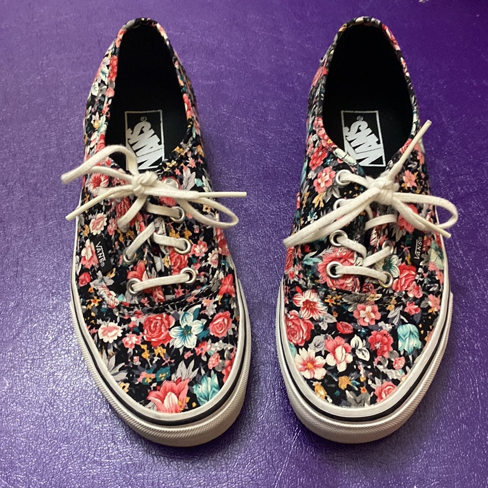 🫧Vans floral skater shoes